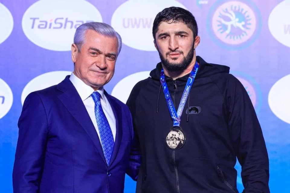 50 миллион: 6 дүркін әлем чемпионы атанған Садулаевқа рекордтық сыйақы берілді
