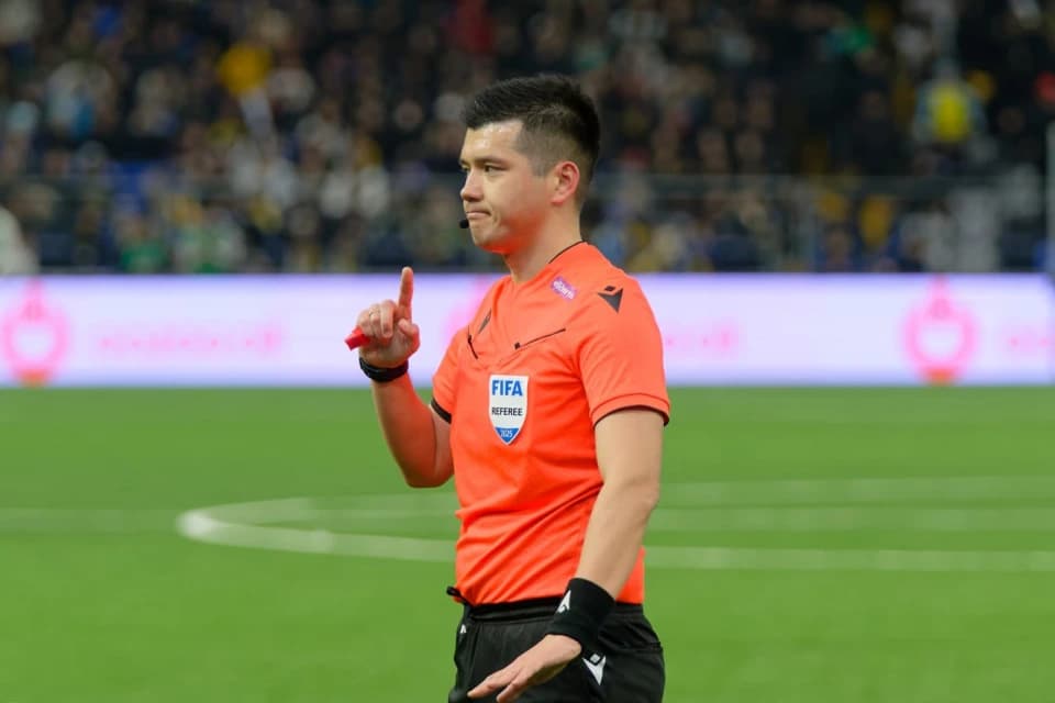 Казахстанский арбитр будет работать на чемпионате Европы