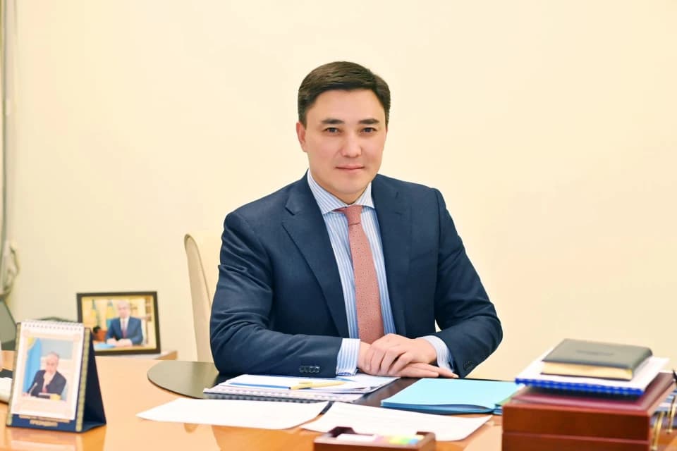 Шымкенттің әкімі «Ордабасы» ойыншыларымен кездесіп, Седневке үндеу жасады