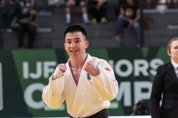 Жанарыс Рахметкали стартовал с победы на Grand Slam в Астане