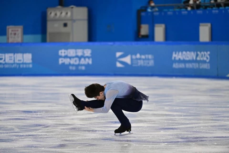 Фигурист Диас Жиренбаев выступил в короткой программе на чемпионате мира-2026