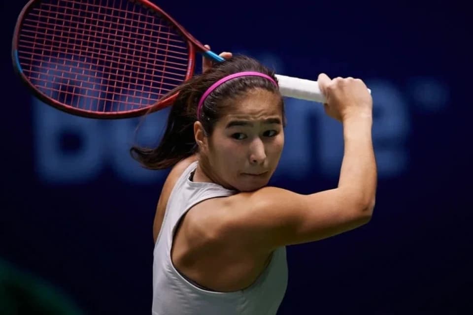 Жібек Құламбаева алғаш рет WTA жартылай финалына шықты
