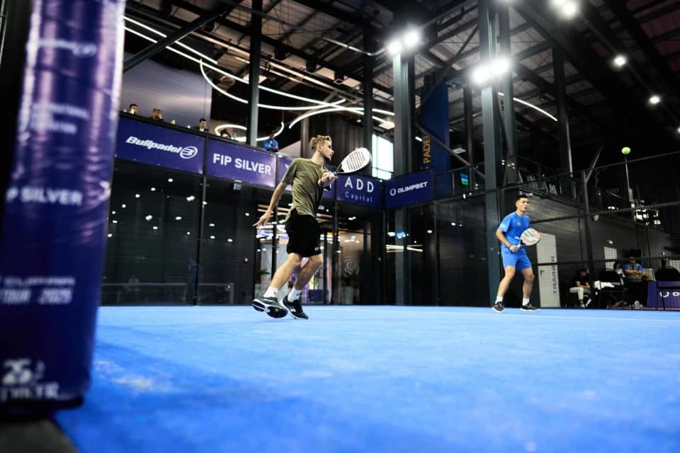 Полуфинал и финал международного турнира по паделу — в прямом эфире на SPORT+!