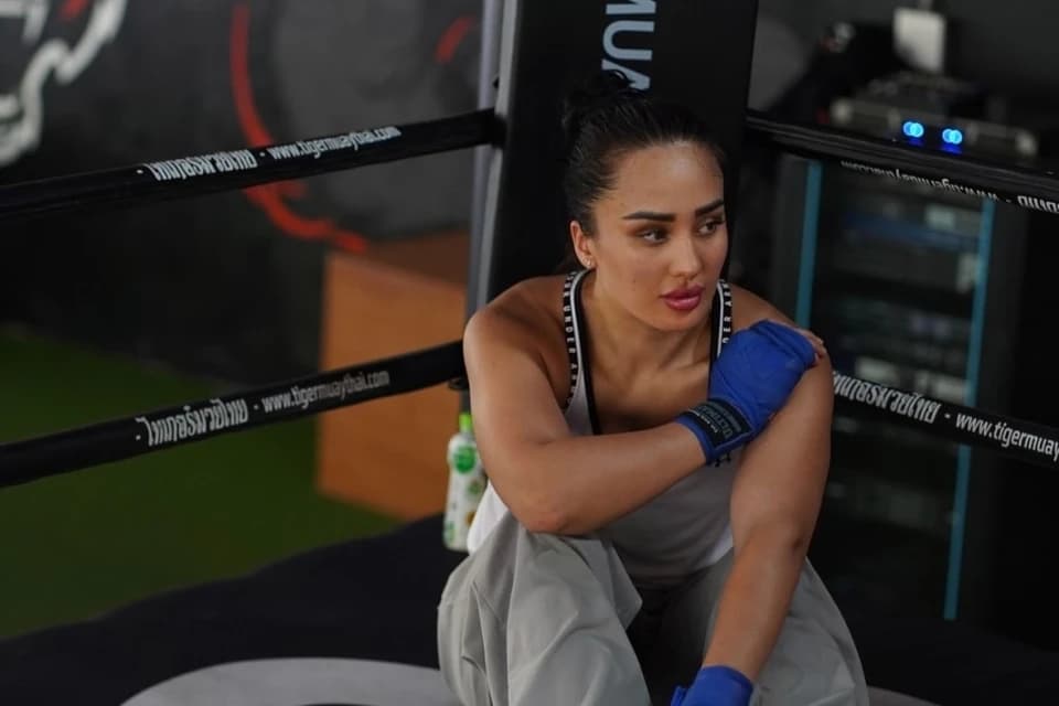 Призерка Чемпионата Мира и Азии Сафронова официально перешла в профи