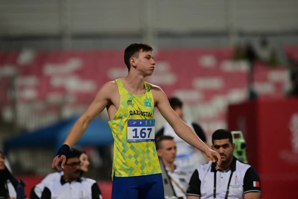 Жеңіл атлет Максим Сажнев Қазақстан рекордын жаңартып, U20 әлем чемпионатының финалына шықты