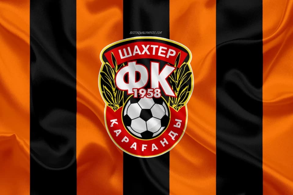 «Шахтер» подписал камерунского полузащитника