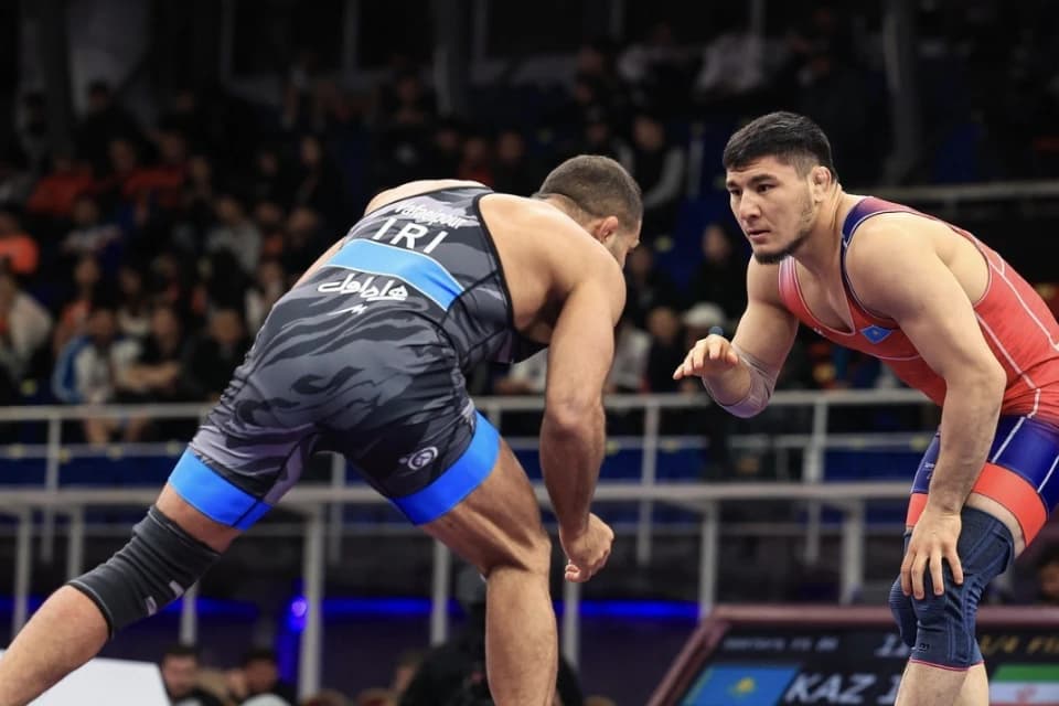 Азамат Даулетбеков на вершине рейтинга Объединенного мира борьбы