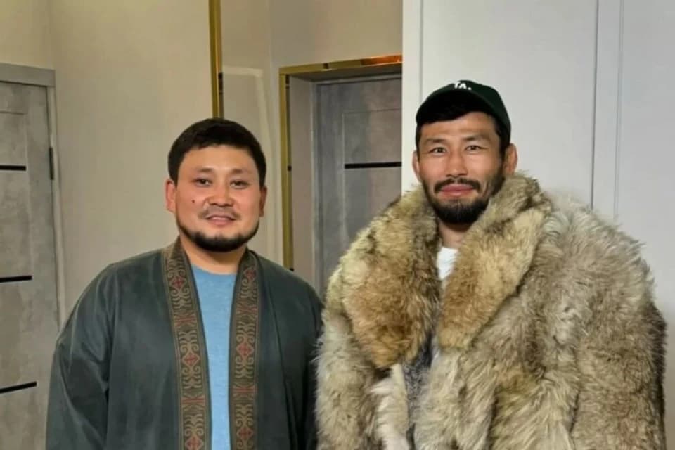 Атырау облысы күрес федерациясының президенті UFC турнирінде төбелесіп қалды