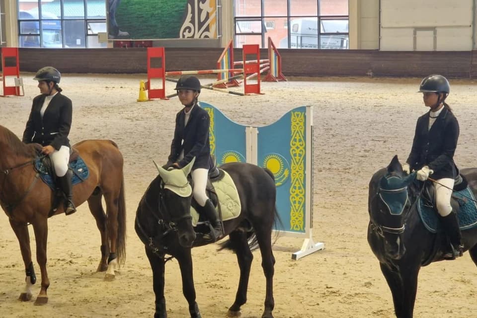 Ат спортынан елорда төрінде дәстүрлі қалалық жарыс басталды