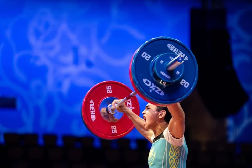 Төрехан Асанхан ауыр атлетикадан Азия чемпионатында күміс жүлдеге ие болды