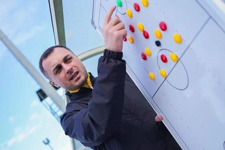 Главный тренер «Жениса» Коргалидзе о матче против «Славии»: Все идет по плану