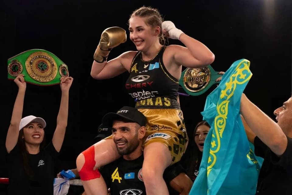 Ангелина Лукас приблизилась к топ-10 рейтинга Boxrec