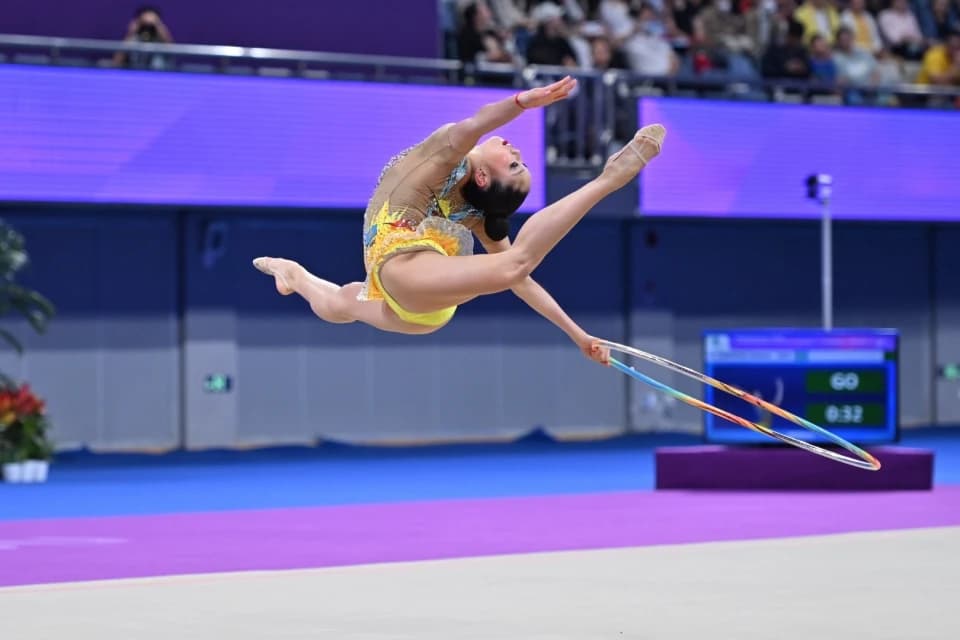 Эльжана Таниева лидирует на лицензионном турнире по художественной гимнастике в Ташкенте