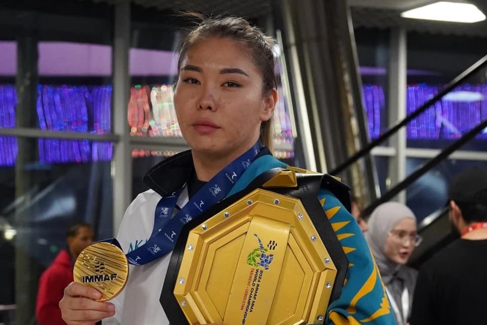 Мольдир Аширбекова – первая в истории Казахстана чемпионка по ММА