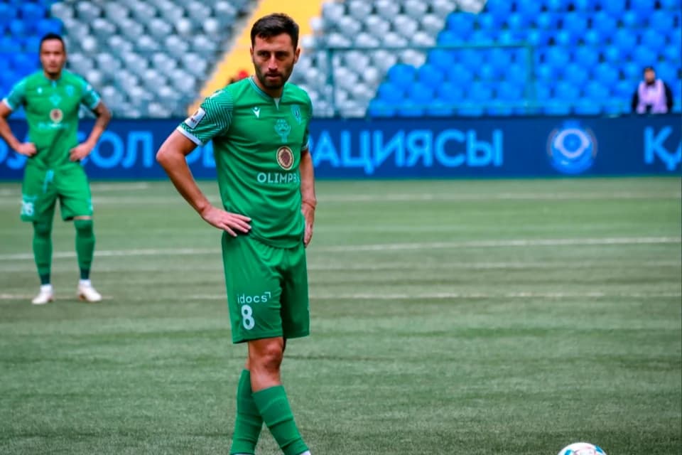 «Атырау» экс-футболшысы «Жетісу» жиынына қосылды