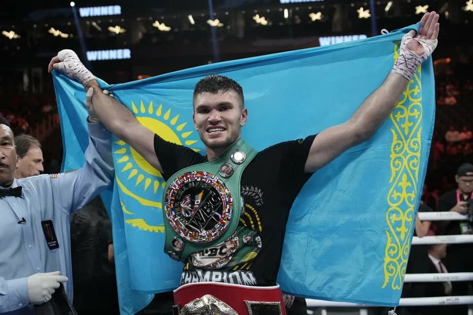 Әли Ахмедов — WBA Asia белбеуінің иегері (видео)