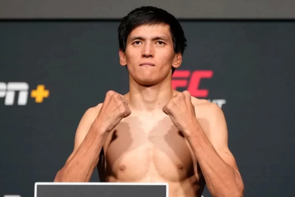 UFC жауынгері Азат Мақсұм: Үкіметтен қолдау жоқ, сол себепті жекпе-жектерден бөлек қосымша жұмыс жасаймын
