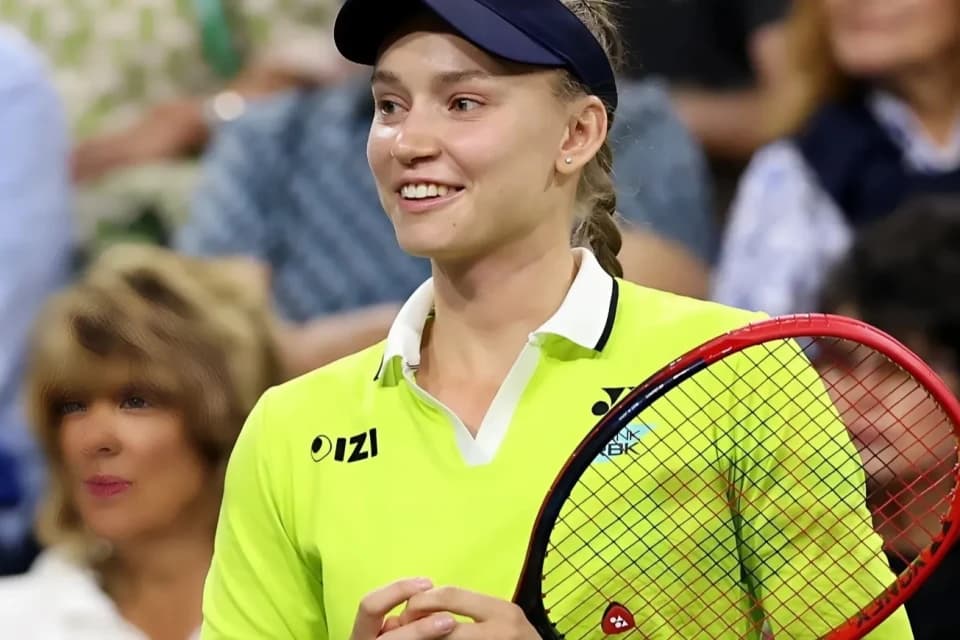 Елена Рыбакина пробилась в четвертьфинал турнира в США