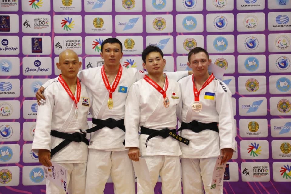 Два казахстанца стали чемпионами мира по сурдо дзюдо
