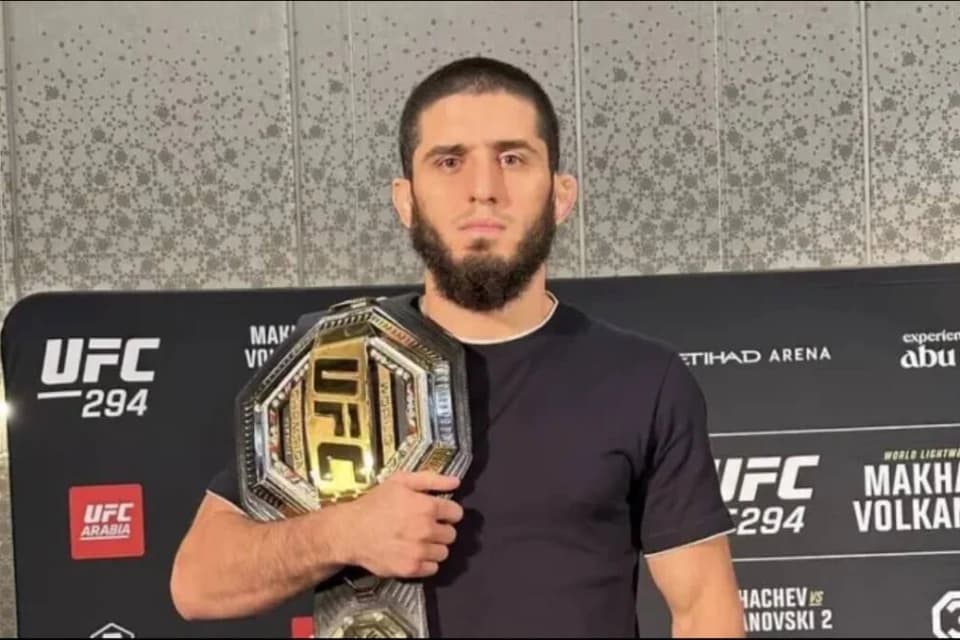 UFC чемпионы Ислам Махачев Алматыға келді