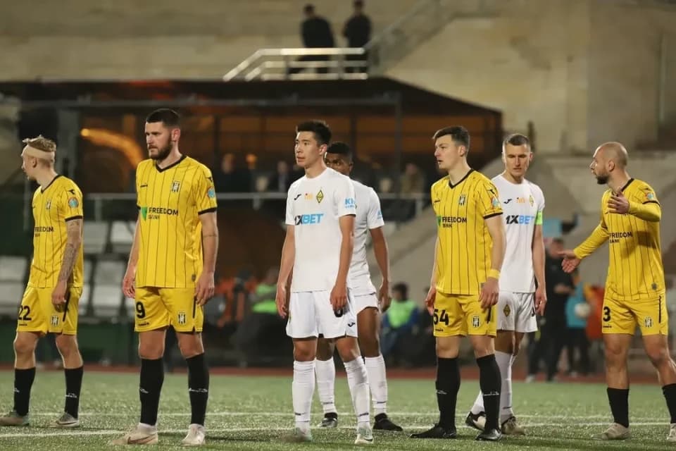 «Кайрат» — «Женис»: Стартовые составы на матч Кубка Лиги