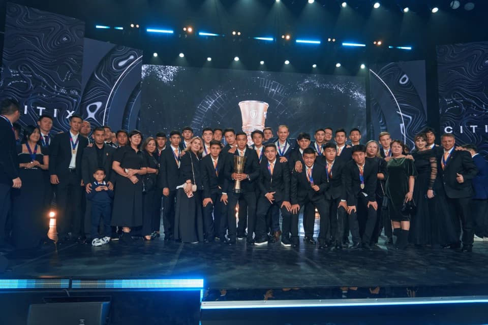 QJ League Awards 2024: Вечер в стиле Бонда, MVP Дастана Сатпаева и 8 миллионов за футболку Месси