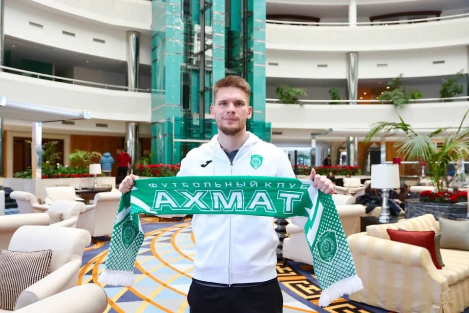 Вадим Ульянов официально стал игроком «Ахмата»
