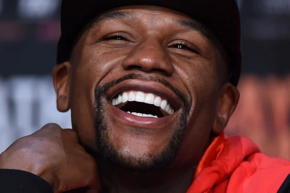 Легенда UFC может стать следующим оппонентом Мейвезера или Пакьяо
