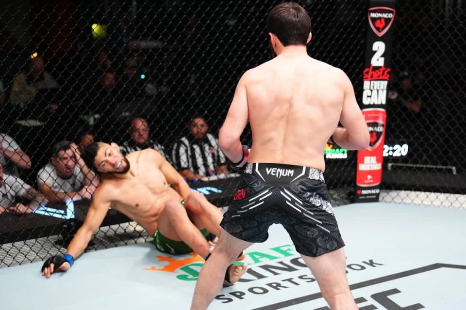 Победой россиянина завершился главный бой UFC Vegas 84