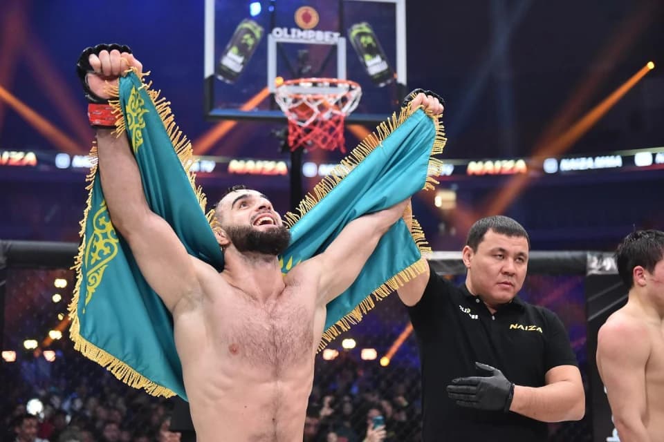 Два непобежденных казахстанца выступят на турнире Alash Pride 99