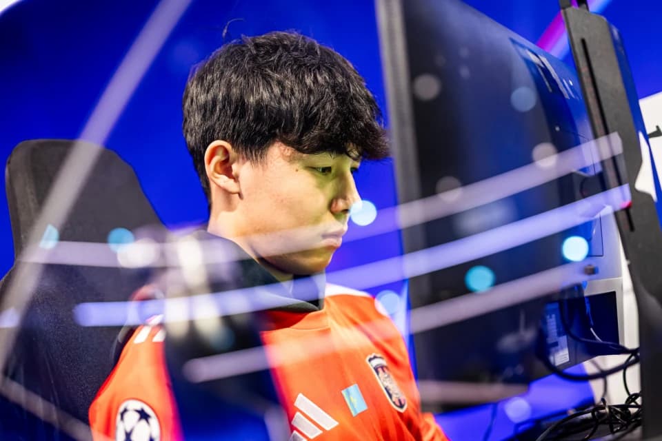 Данияр Шарабадин вошел в топ-30 лучших игроков Европы на eChampions League