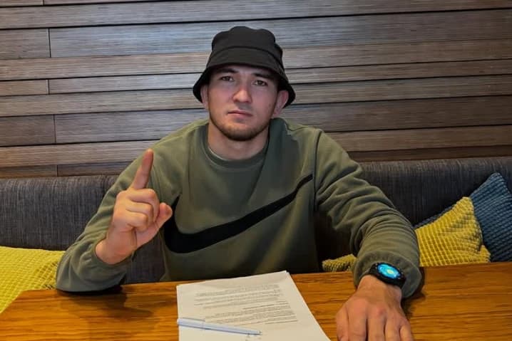 Казахстанский боец подписал контракт с лигой из Кувейта