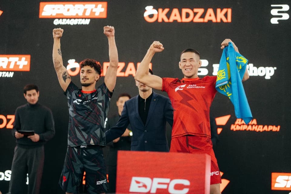 Казахстанский боец одержал пятую подряд победу в ММА на турнире Dala FC в Астане (ВИДЕО)