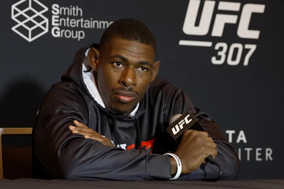 Хоакин Бакли UFC чемпион атағын Шавкат Рахмоновтан бұрын алатынын мәлімдеді