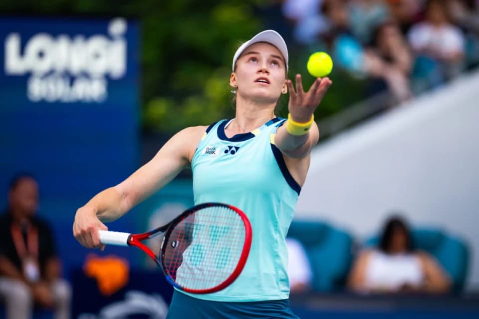 Елена Рыбакина сохранила позицию в обновленном рейтинге WTA