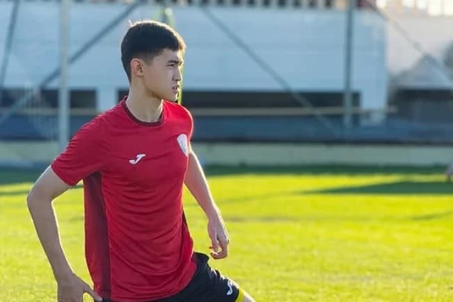 «Астана» футболшысы «Қайсардың» оқу-жаттығу жиынына қосылды