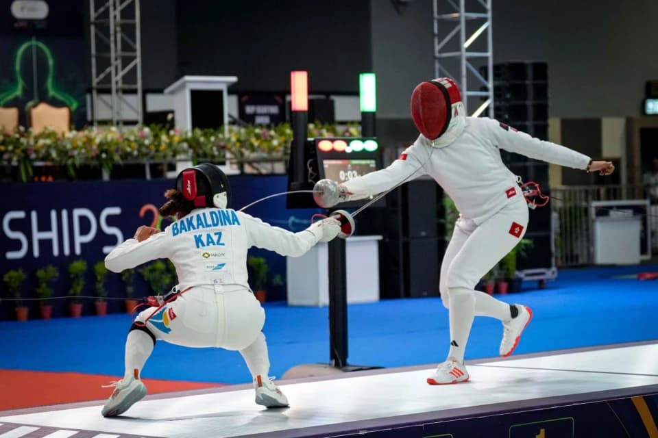 Казахстанские шпажистки выступили в 1/8 финала чемпионата мира в Гонконге