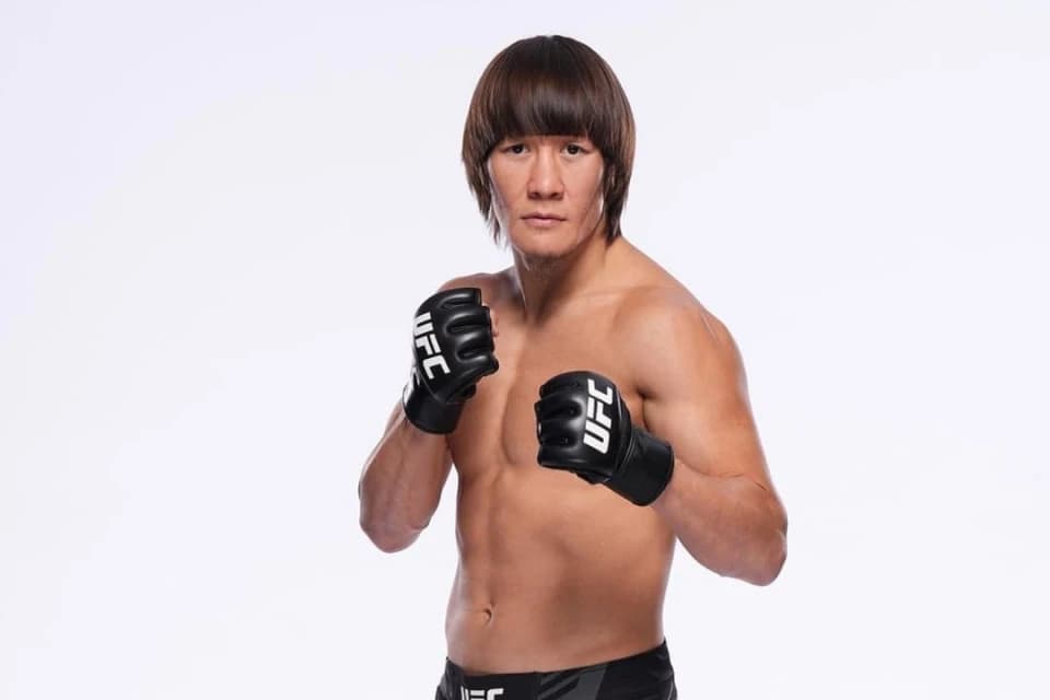 Жалгас Жумагулов: На то, что зарабатывал в UFC, в Казахстане хватало