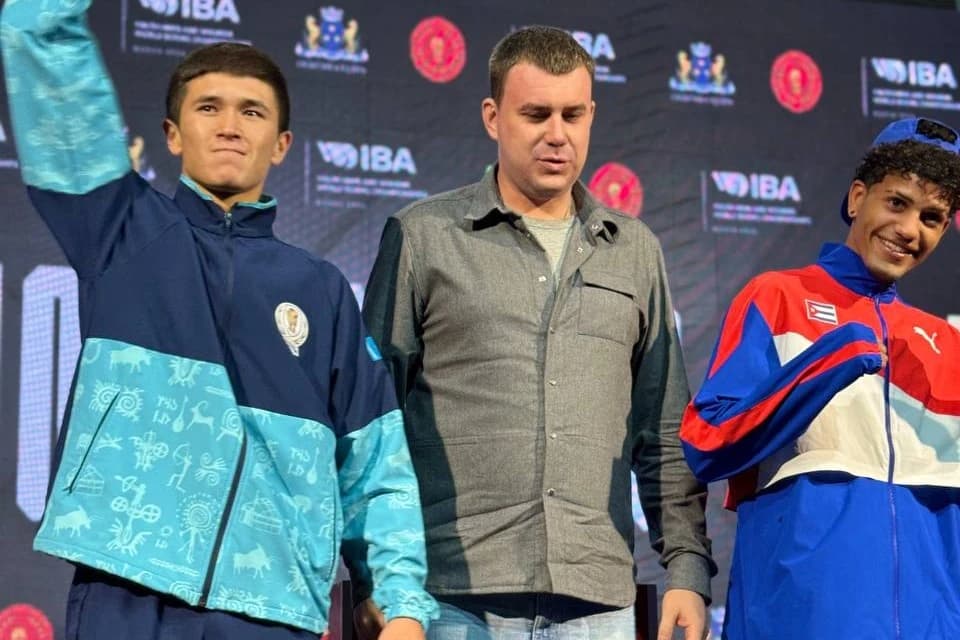 Торехан Сабырхан и Санжарали Бегалиев стали чемпионами мира по боксу среди молодежи