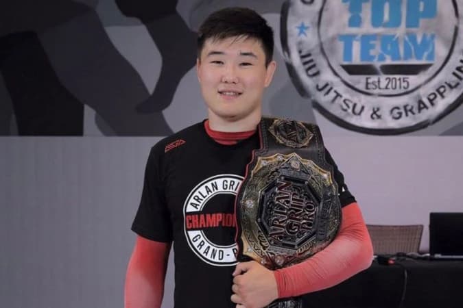Мұратбек Қасымбай UFC-мен келісімшарты туралы мәлімдеме жасады