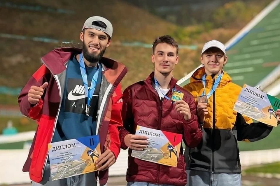 В Алматы прошел чемпионат Казахстана среди «летающих» лыжников