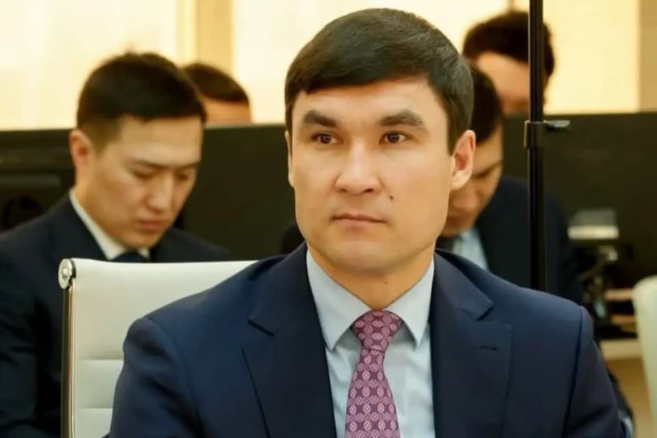 Өз спортшыларымызды дайындауымыз керек: Серік Сәпиев Қазақстандағы легионерлерді сынады
