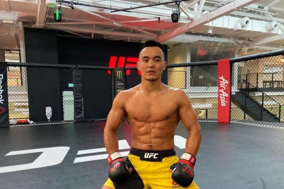 Қытайдағы қазақ файтері UFC-де оңбай ұтылды