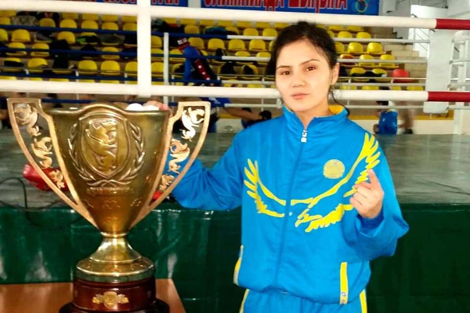 Әйгерім Сәттібаева, бес баланың анасы: Бокстағы биігімді бағындыру үшін рингке қайта оралдым