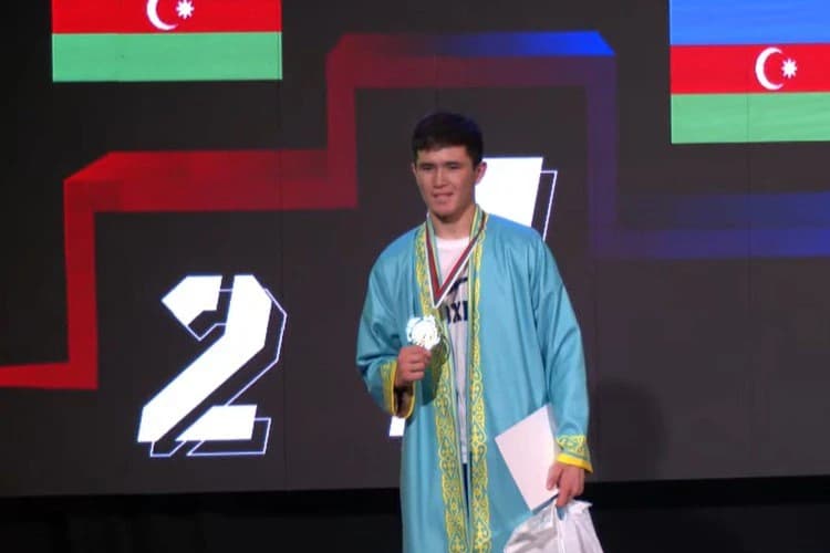 Казахстанцы выиграли еще три золота Кубка Странджа (видео)