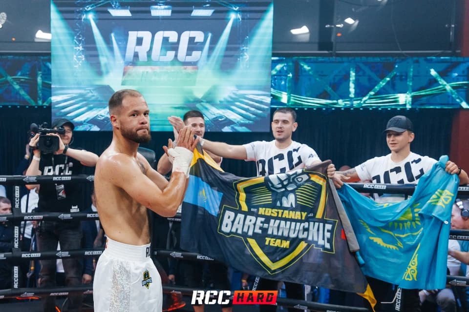 Казахстанский боксер Коханчик проведет полуфинальный бой в гран-при RCC Hard