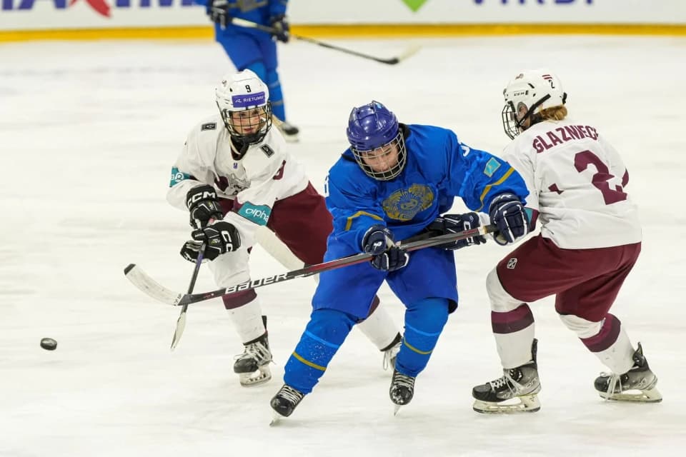 Юношеская сборная Казахстана одержала вторую победу на чемпионате мира