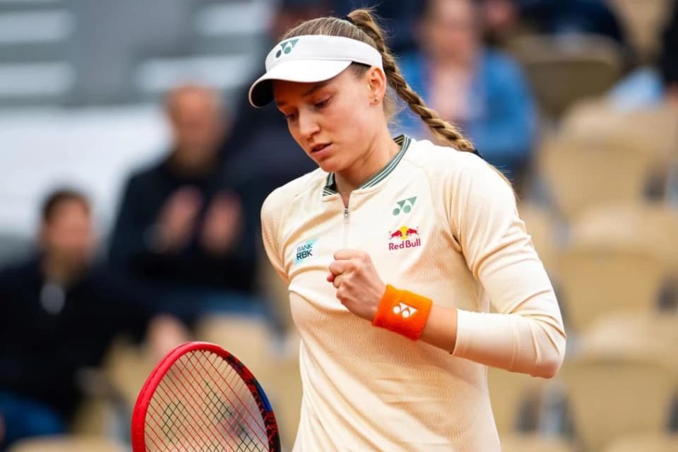 Елена Рыбакина вышла в четвертьфинал «Ролан Гаррос»