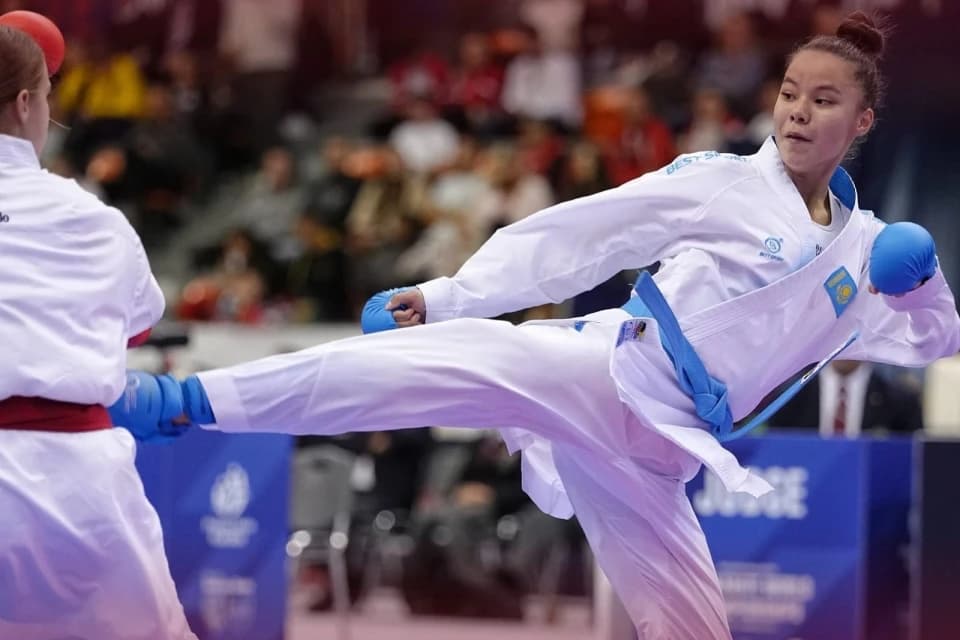 Айару Калысбек завоевала бронзу чемпионата мира по каратэ среди кадетов