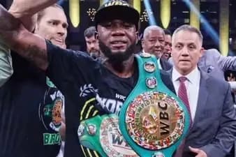 WBC лишила Чарло пояса в весе Алимханулы после скандала с пьяным вождением